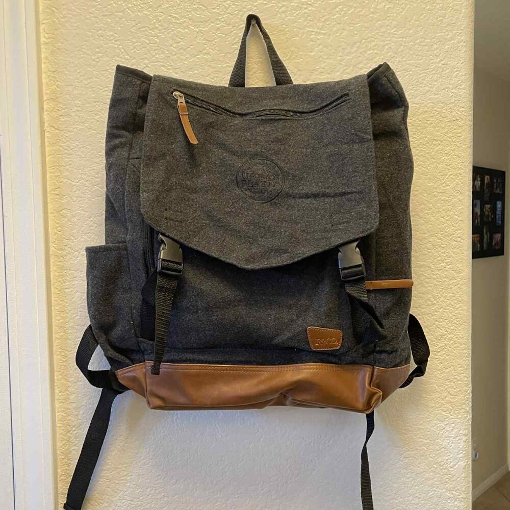 Field & Co wool backpack